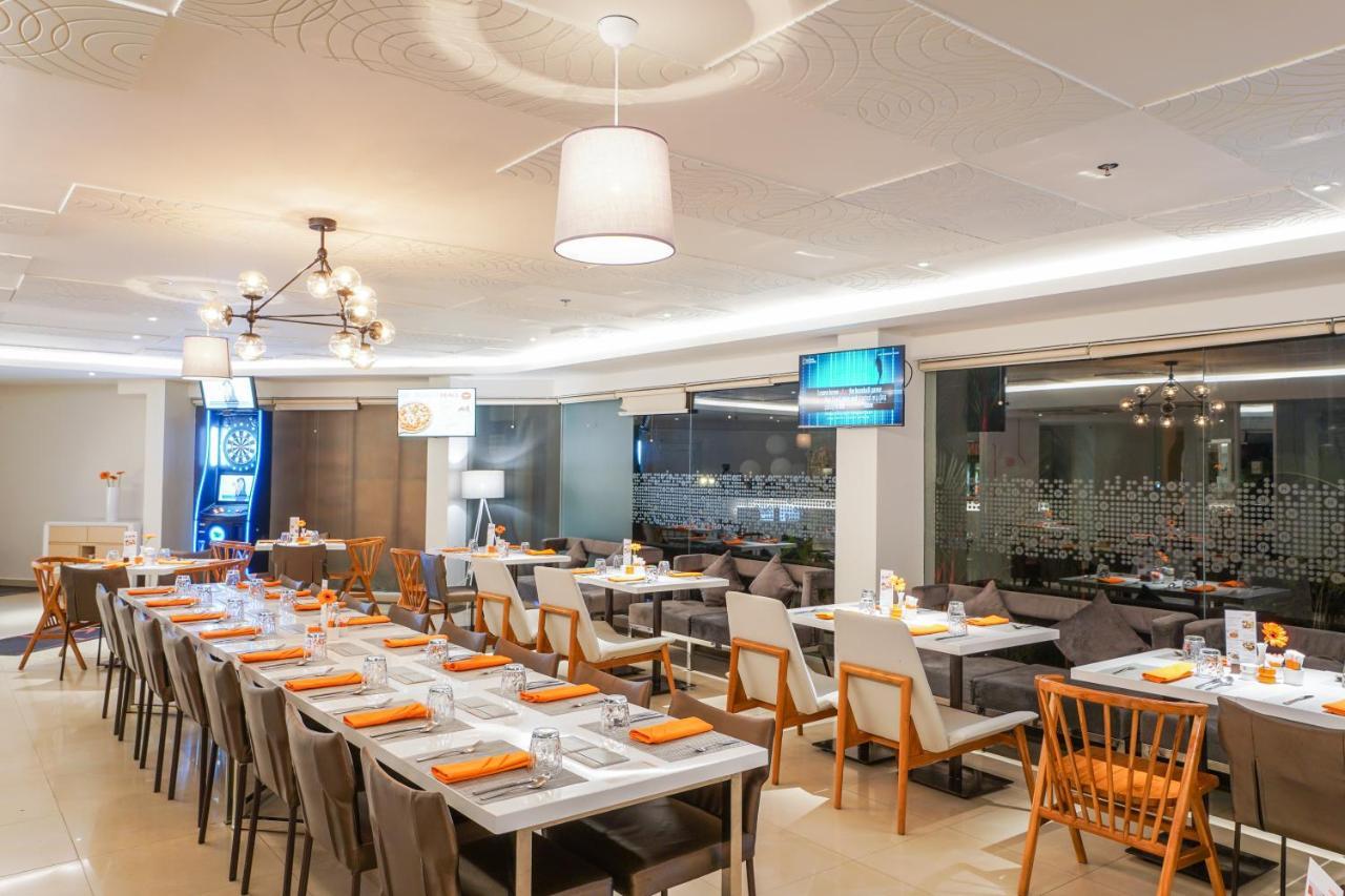 Harris Resort Batam Waterfront Sekupang Exterior photo