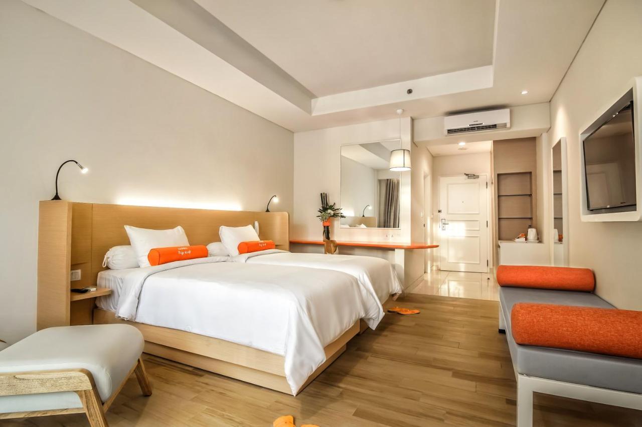 Harris Resort Batam Waterfront Sekupang Exterior photo